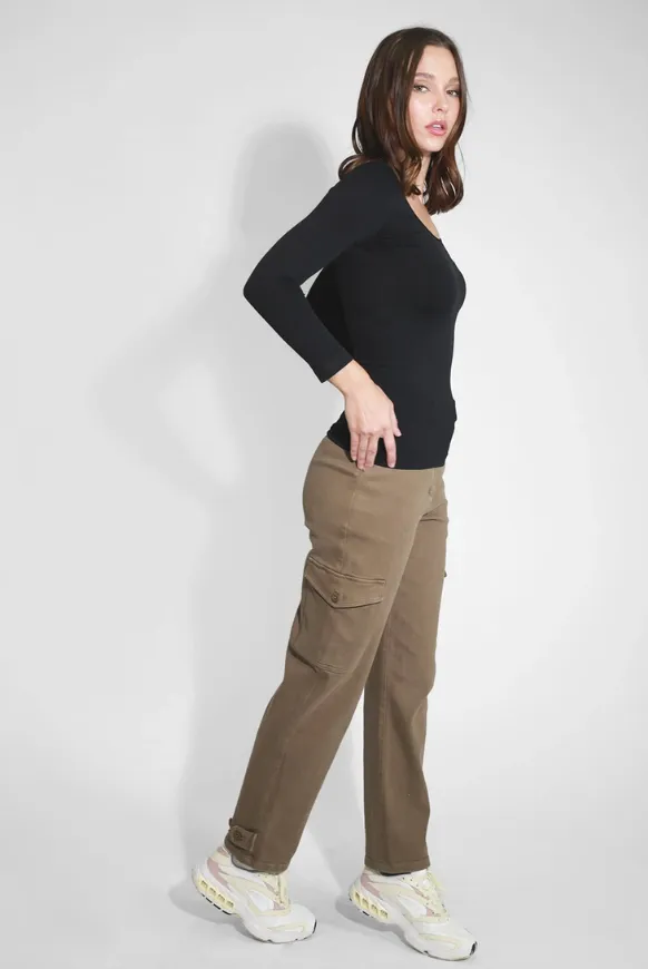 3/4 Sleeve Scoop-Neck Top