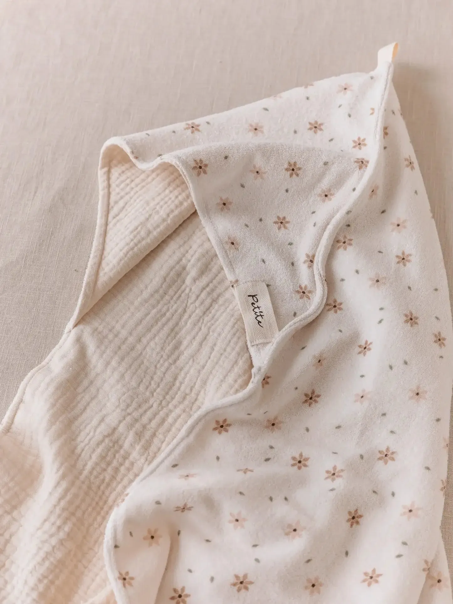 Baby Hooded towel / tiny floral