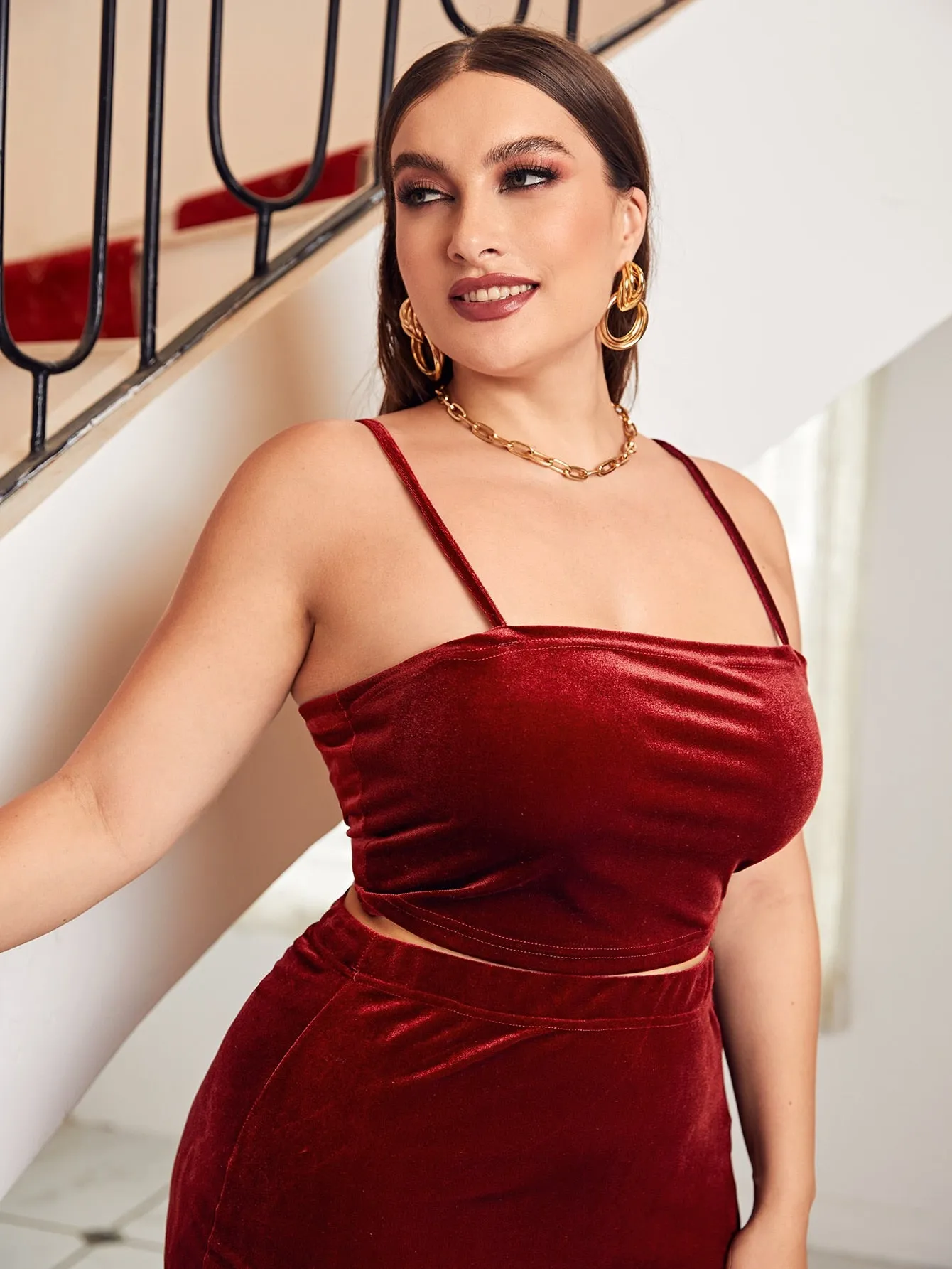 Plain Spaghetti Strap Crop Plus Size Tank Top & Cami